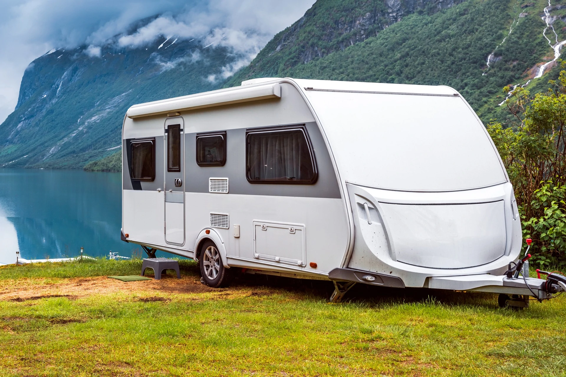 full-caravan-service-neil-the-caravan-medic