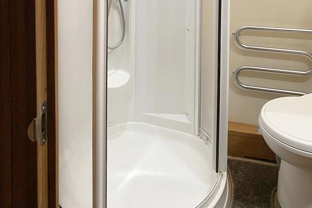 Shower Tray Repairs Neil The Caravan Medic